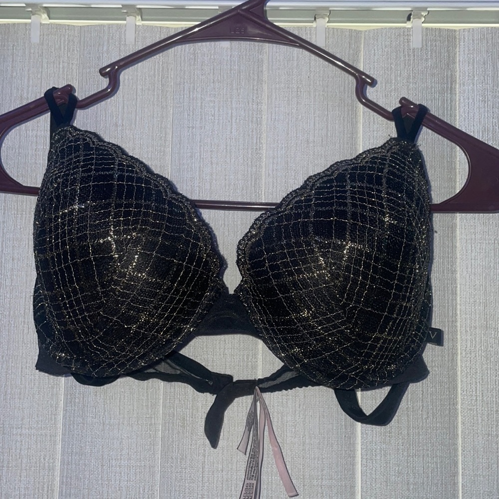 Victoria secret black and gold bra 34D